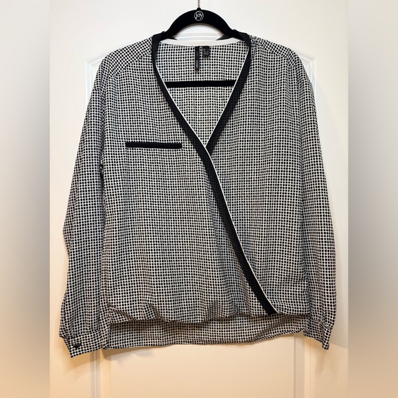 MNG Suits by Mango Black & White Blouse - Picture 1 of 5